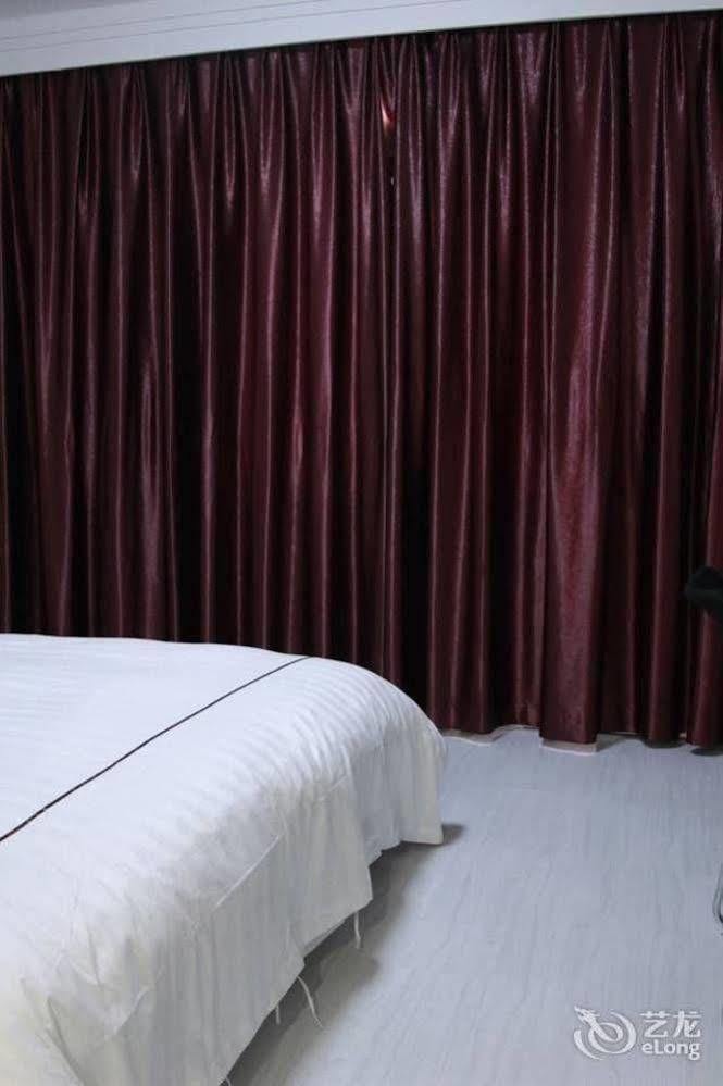 Huzhou Youyou Holiday Hotel Nanxun Экстерьер фото