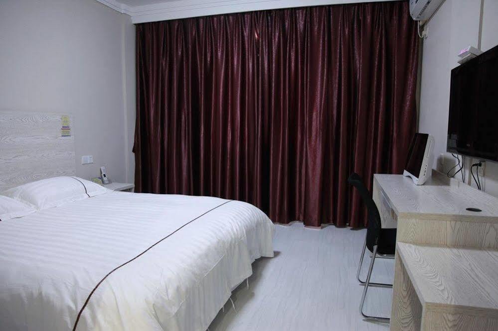 Huzhou Youyou Holiday Hotel Nanxun Экстерьер фото